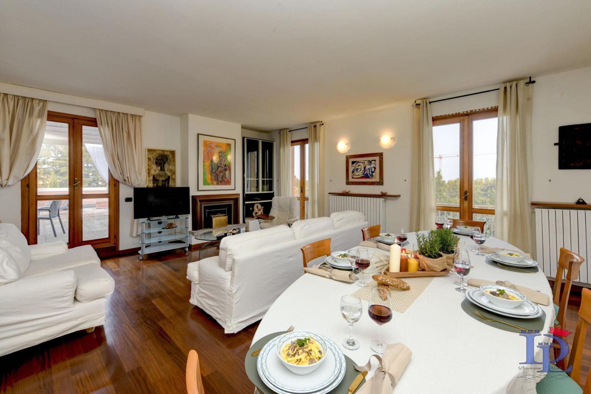 Desenzanoloft Official Partner Marriott Homes & Villas - Gardastar La Stella Del Lago Desenzano del Garda Exteriér fotografie