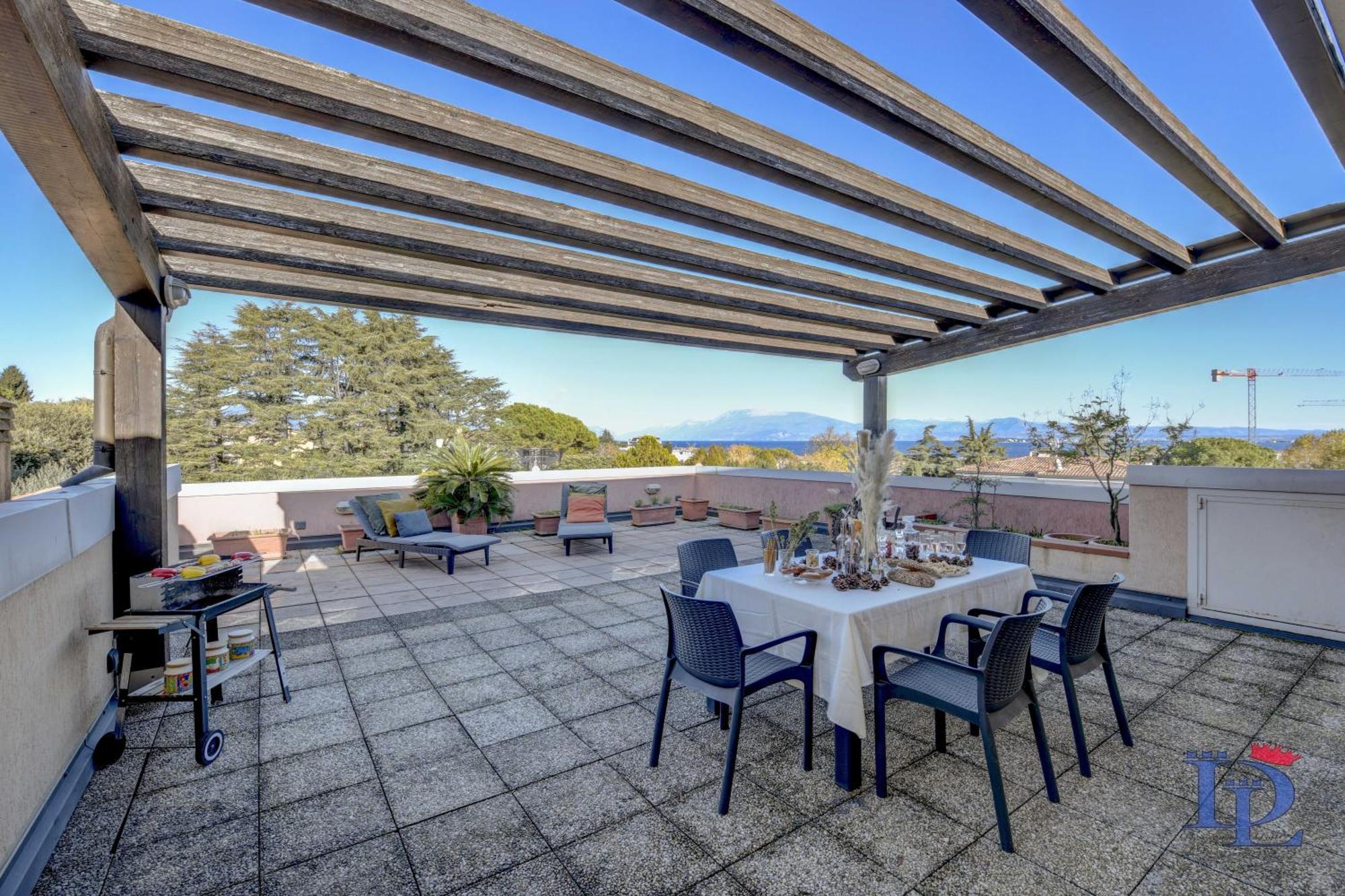 Desenzanoloft Official Partner Marriott Homes & Villas - Gardastar La Stella Del Lago Desenzano del Garda Exteriér fotografie