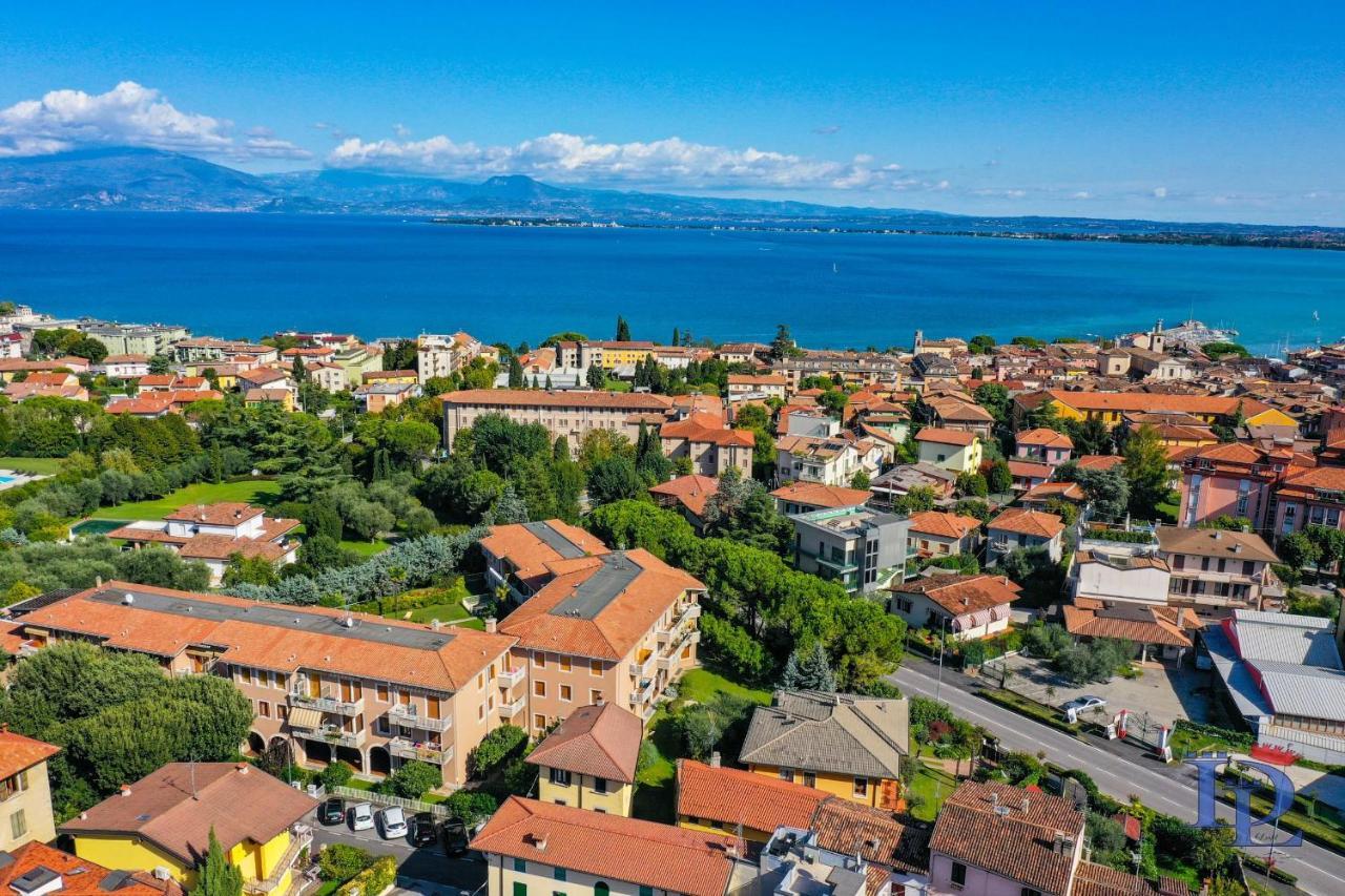 Desenzanoloft Official Partner Marriott Homes & Villas - Gardastar La Stella Del Lago Desenzano del Garda Exteriér fotografie